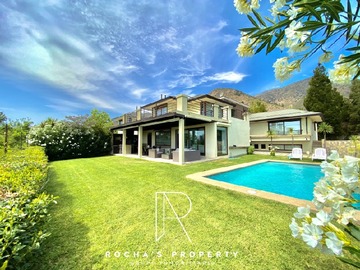 Casa en venta en Big house, Las Condes - 4 dormitorios, 6 baños