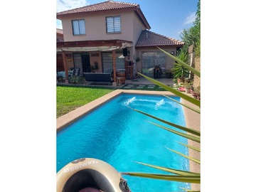 Casa en venta en La Vendimia, Colina - 3 dormitorios, 3 baños