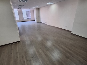 Oficina en venta en Avenida Providencia 1650, Providencia - 2 baños