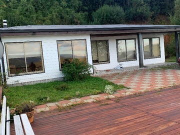 Casa en arriendo mensual en Pino Huacho 1, Valdivia - 3 dormitorios, 2 baños