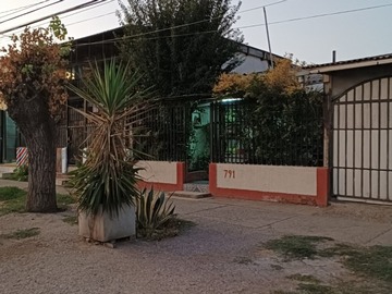 Casa en venta en Guanaco, Recoleta - 4 dormitorios, 1 baño