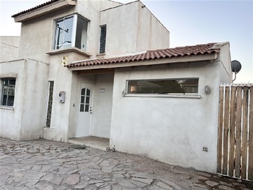 Casa en venta en Condominio Parque Las Pircas, Vallenar - 3 dormitorios, 3 baños