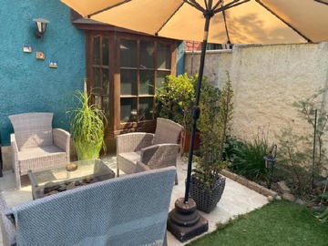 Casa en venta en Av sebastián piñera / francisco bilbao, Las Condes - 5 dormitorios, 2 baños