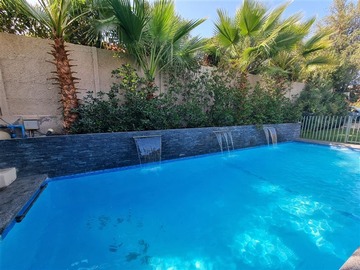 Casa en venta en Piedra roja, Colina - 5 dormitorios, 4 baños