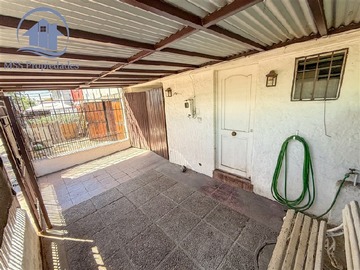 Casa en venta en Metro Elisa correo, Puente Alto - 4 dormitorios, 2 baños