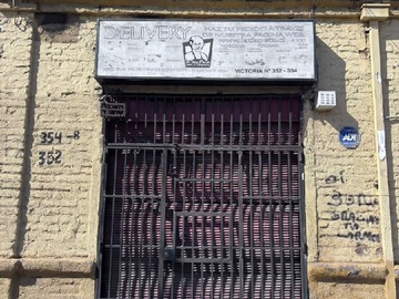 Local Comercial en arriendo mensual en Victoria 354, Santiago - 1 baño