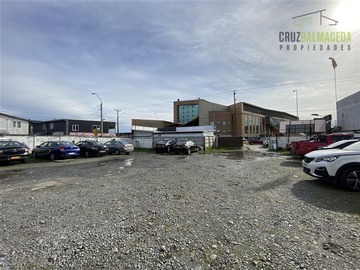 Terreno en venta en Sitio esquina frente a Hospital Base, Puerto Montt - 2 baños
