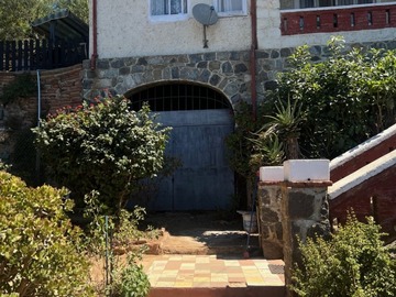 Casa en venta en Calle san jorge, cerro o´higgins, Valparaíso - 7 dormitorios, 2 baños