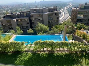 Casa en venta en Townhouse en segurísimo condominio con linda vista a Santiago, Vitacura - 5 dormitorios, 5 baños