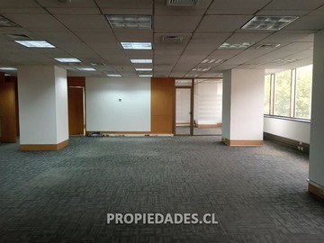 Oficina en arriendo mensual en Apoquindo - Augusto Leguía, Las Condes