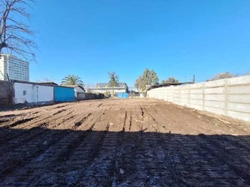 Terreno en venta en Terreno en centro de maipu (175038), Santiago