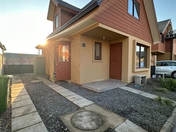 Casa en venta en Condominio Neyen, Talca - 3 dormitorios, 2 baños