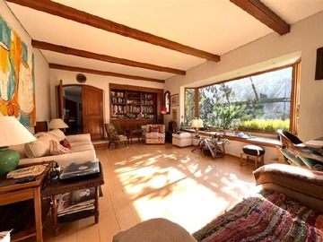 Casa en venta en Onofre Jarpa, La Reina - 4 dormitorios, 4 baños