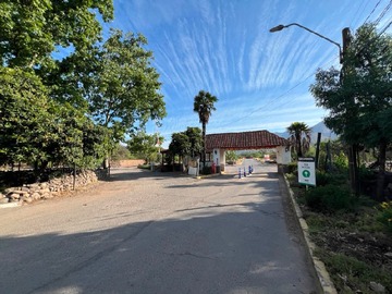 Casa en arriendo mensual en Valle el principal pirque/ camino los quillayes, Pirque - 3 dormitorios, 2 baños