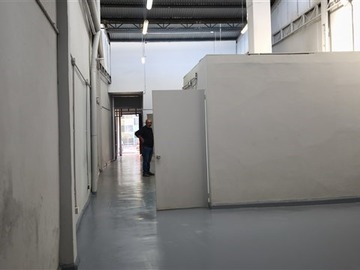 Local Comercial en arriendo mensual en Santiago centro, Santiago - 2 baños