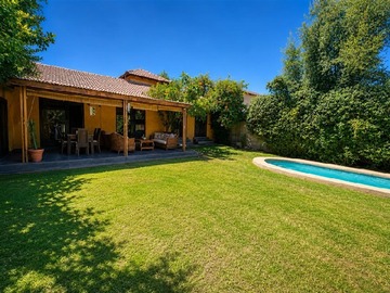 Casa en venta en Padre Hurtado / Helsby, La Reina - 3 dormitorios, 2 baños