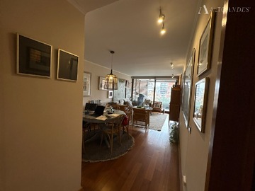 Departamento en venta en cerca de vespucio, Vitacura - 3 dormitorios, 2 baños