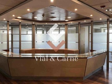 Oficina en arriendo mensual en Miraflores 613, Santiago - 9 dormitorios, 6 baños