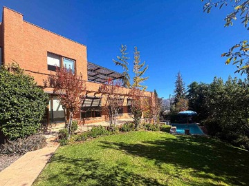Casa en venta en Espectacular casa 6D+5B (170945), Lo Barnechea - 6 dormitorios, 5 baños