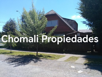 Casa en venta en Julio Zegers, Villarrica - 5 dormitorios, 3 baños