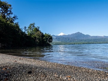 Parcela en venta en Condominio puerto rayenkura, Panguipulli - 4 dormitorios
