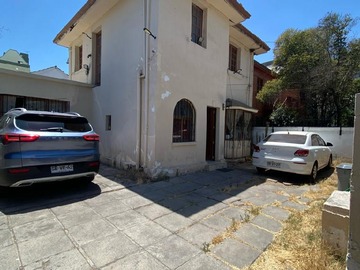 Casa en venta en Casa Esquina en Venta Directo Dueño Uso Particular y/O Comercial - 3 dormitorios, 3 baños