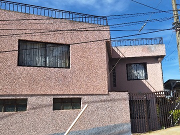 Casa en venta en Curaumilla 1039, Valparaíso - 7 dormitorios, 2 baños