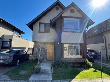 Casa en arriendo mensual en San andres del valle, Concepción - 3 dormitorios, 3 baños