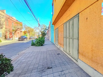 Terreno Industrial en arriendo mensual en 8 privados galpón bodegas metro irarrázabal (171299), Santiago - 3 baños