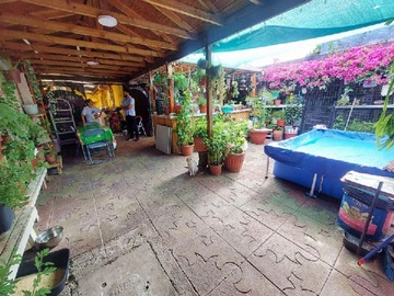 Casa en venta en Pasaje Santa Eulalia 1323, El Bosque, Región Metropolitana de Santiago 8010000, Chile, El Bosque - 3 dormitorios, 2 baños