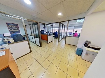 Oficina en arriendo mensual en Aeropuerto, Pudahuel - 3 dormitorios, 1 baño