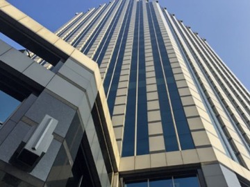 Oficina en arriendo mensual en Edificio Torre Centenario Miraflores, Santiago