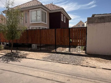 Casa en venta en Hermosa casa de 2 pisos en Altos del Valle (178969), Puente Alto - 3 dormitorios, 2 baños