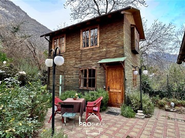 Casa en venta en Venta de Parcela con 2 Casas, Gran Piscina, Terreno 5.000 m2, Centro San Alfonso, San José de Maipo - 6 dormitorios, 2 baños