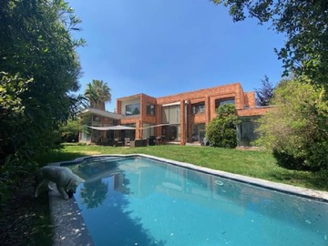 Casa en venta en Alcalde delano, el tranque, la dehesa antigua, Lo Barnechea - 5 dormitorios, 5 baños