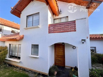 Casa en venta en Viña alto, Viña del Mar - 4 dormitorios, 3 baños