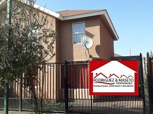 Casa en venta en Valle Lo Campino, Quilicura - 3 dormitorios, 2 baños