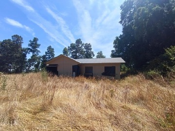 Parcela en venta en Se vende hermosa parcela , con casa ,sector curaco , vilcun, Vilcún - 4 dormitorios, 2 baños
