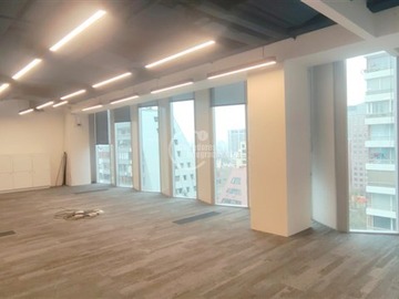 Oficina en arriendo mensual en Metro Escuela Militar, Las Condes - 2 dormitorios, 2 baños