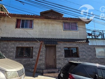 Casa en venta en Cerro Alegre, Valparaíso - 7 dormitorios, 6 baños