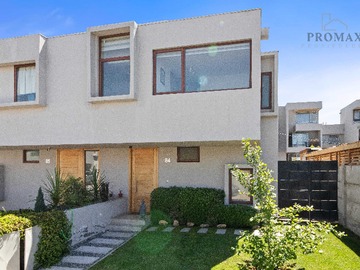 Casa en venta en Venta Casa Colina (67860), Colina - 3 dormitorios, 3 baños