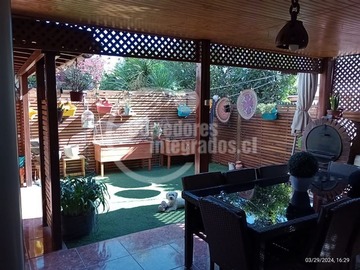 Casa en venta en Av. Obispo Javier Vásquez Valencia, Cerrillos - 5 dormitorios, 3 baños