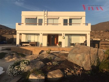 Casa en venta en Xjg8+vc Coquimbo, Coquimbo - 4 dormitorios, 3 baños
