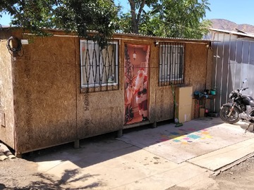 Casa en venta en Amplia Casa con Gran Terreno, Calle Bandera, Lampa - 4 dormitorios, 2 baños
