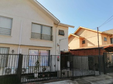 Casa en arriendo mensual en Se Arrienda hermosa casa en Maipú (75103), Maipú - 3 dormitorios, 3 baños