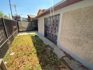 Casa en venta en Macul con rodrigo de araya, Ñuñoa - 3 dormitorios, 2 baños