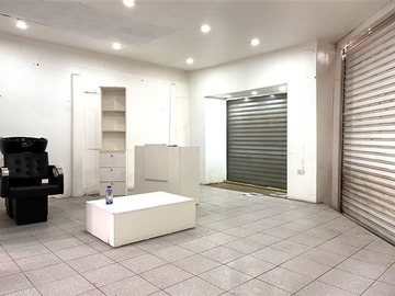 Local Comercial en arriendo mensual en Eusebio Lillo esquina Manzano, Recoleta - 2 baños
