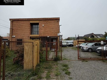 Local Comercial en venta en Amplio Local en Zona Estratégica (166956), San Pedro de la Paz - 3 baños