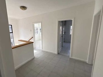 Local Comercial en arriendo mensual en Casa comercial a pasos de Libertad (175044), Viña del Mar - 2 baños