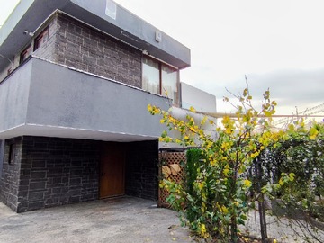 Casa en venta en Venta casa y clinica dental, Las Condes - 6 dormitorios, 5 baños
